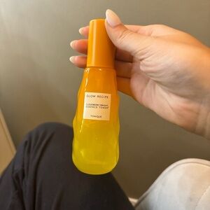 Glow Recipe cloudberry bright essence toner